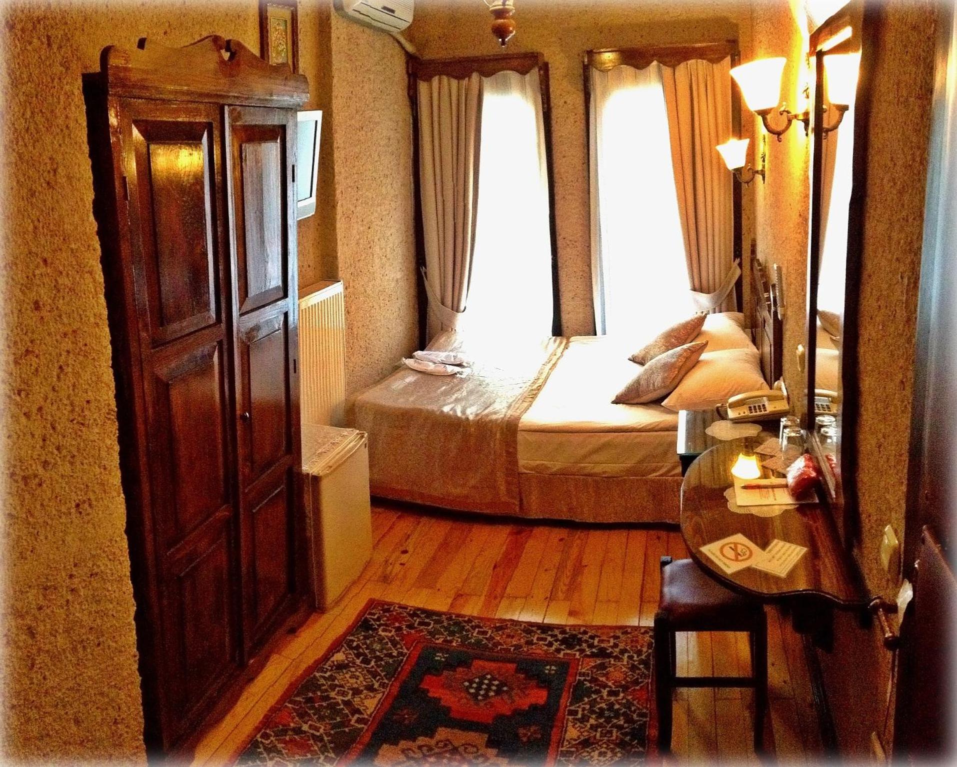 Naz Wooden House Inn Истанбул Екстериор снимка