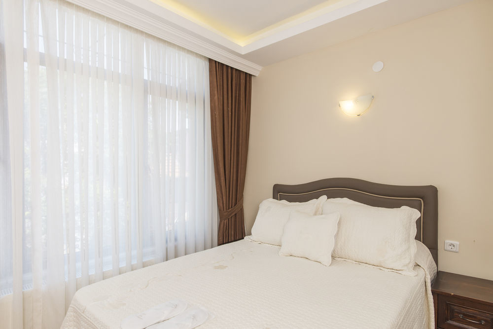 Naz Wooden House Inn Истанбул Екстериор снимка