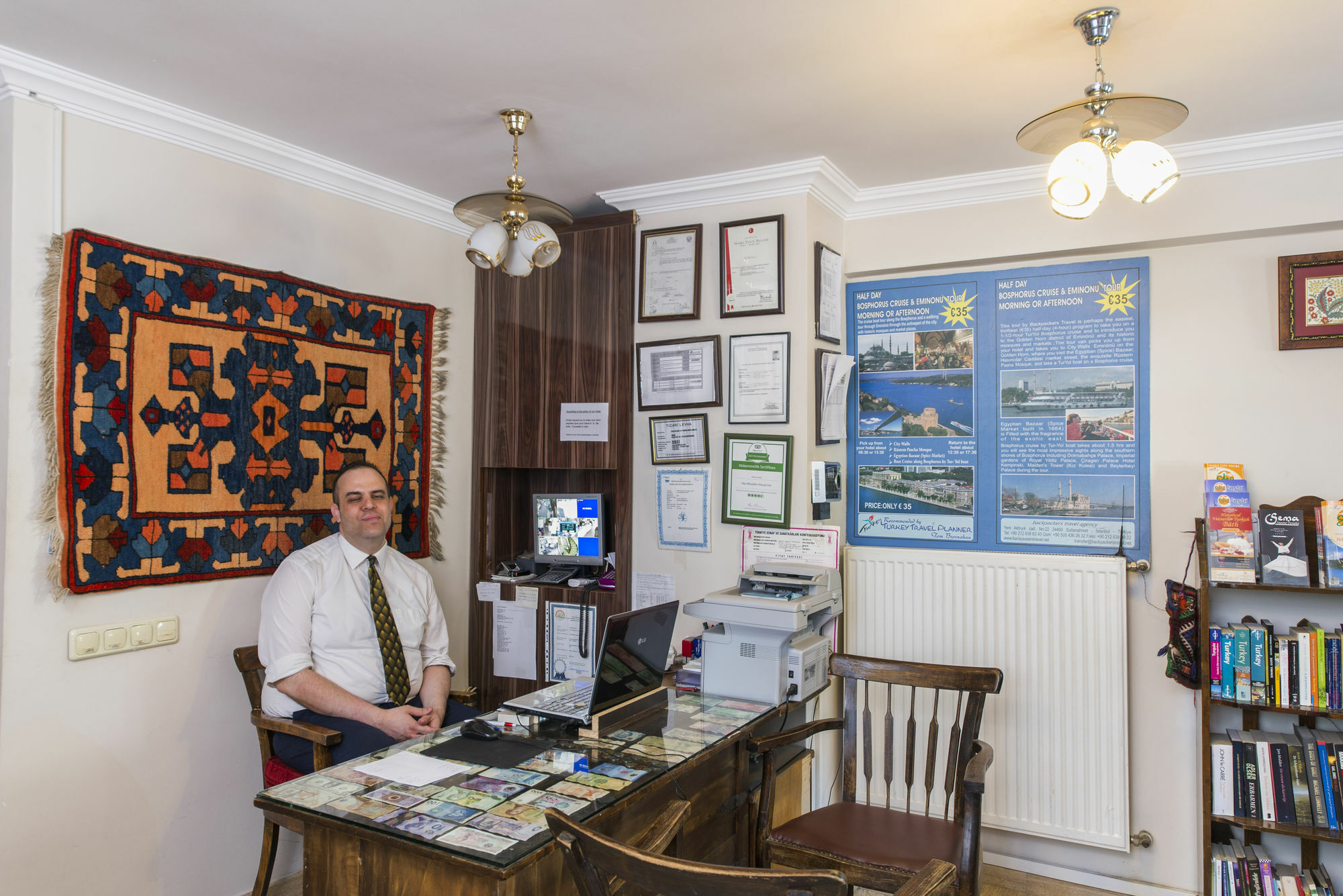 Naz Wooden House Inn Истанбул Екстериор снимка
