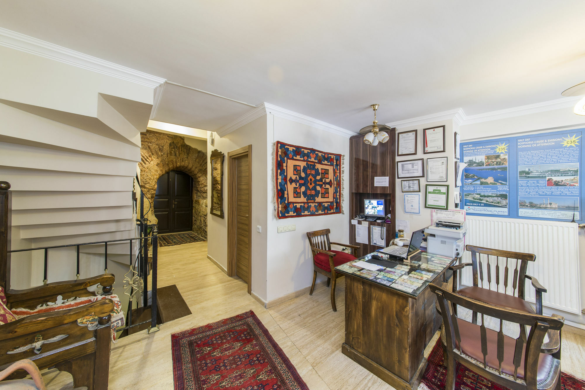 Naz Wooden House Inn Истанбул Екстериор снимка